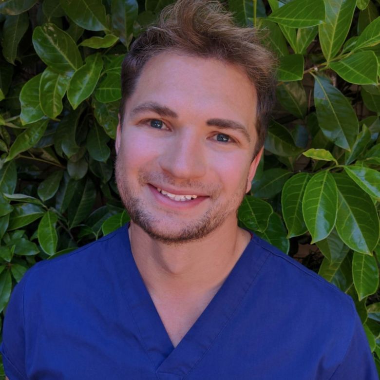 Dr. Tom Rowland 
